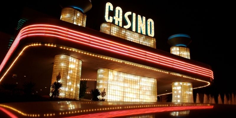 Live casino hiện đại bậc 1 với dealer chuyên nghiệp